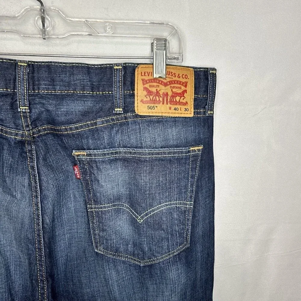 Levi's 505 Regular Fit Straight Leg Blue Denim High-Rise Jeans Size 40x30